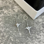 KVK Cross Necklace Female Net Red With The Same Clavicle Chain Creative Design Sense Simple Ins New Trend Retro - Image 2