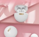 Binaural touch in-ear headphones - Image 3